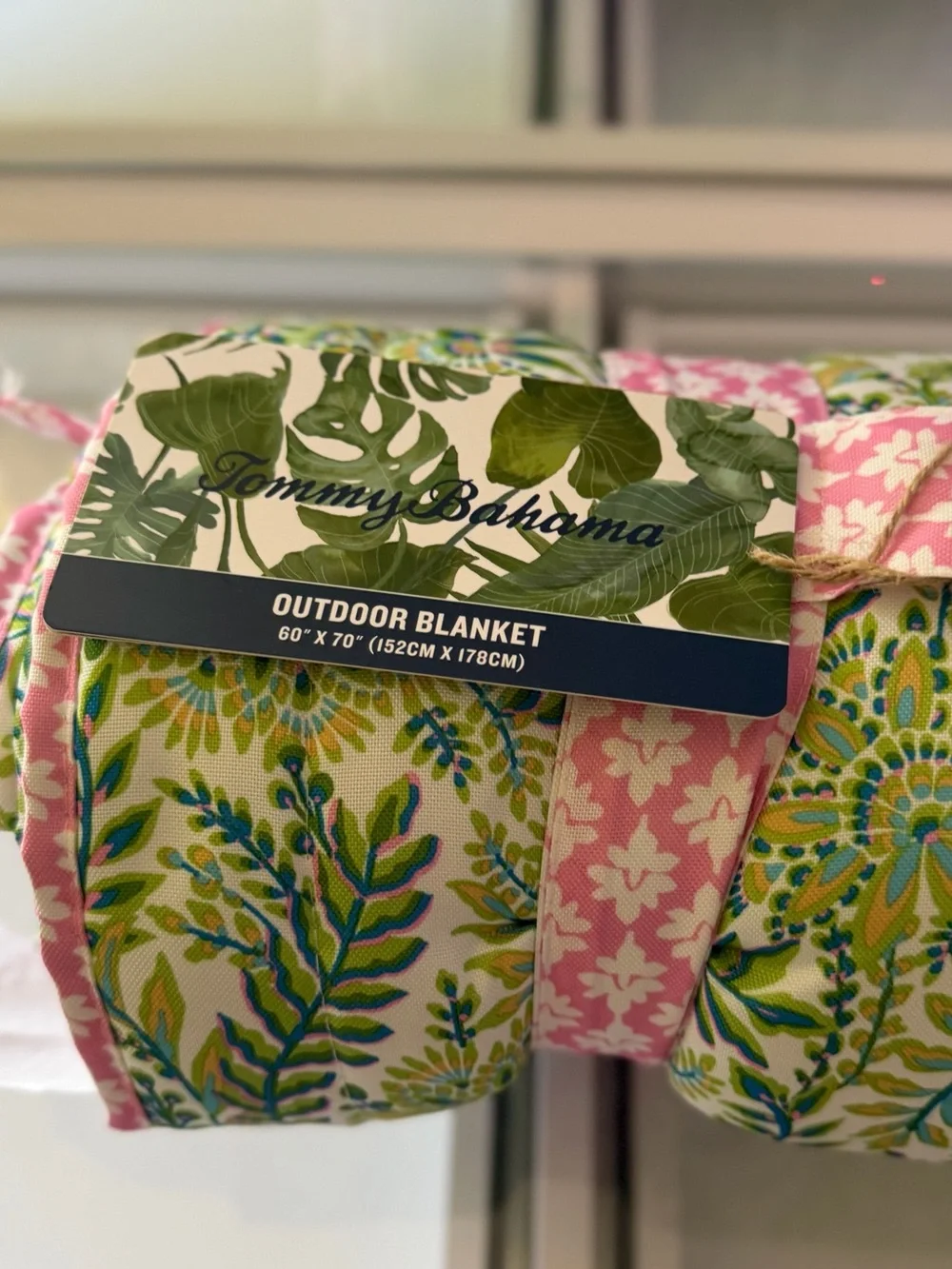 Tommy Bahama Reversible Outdoor picnic Blanket Throw picnic tropical pink green